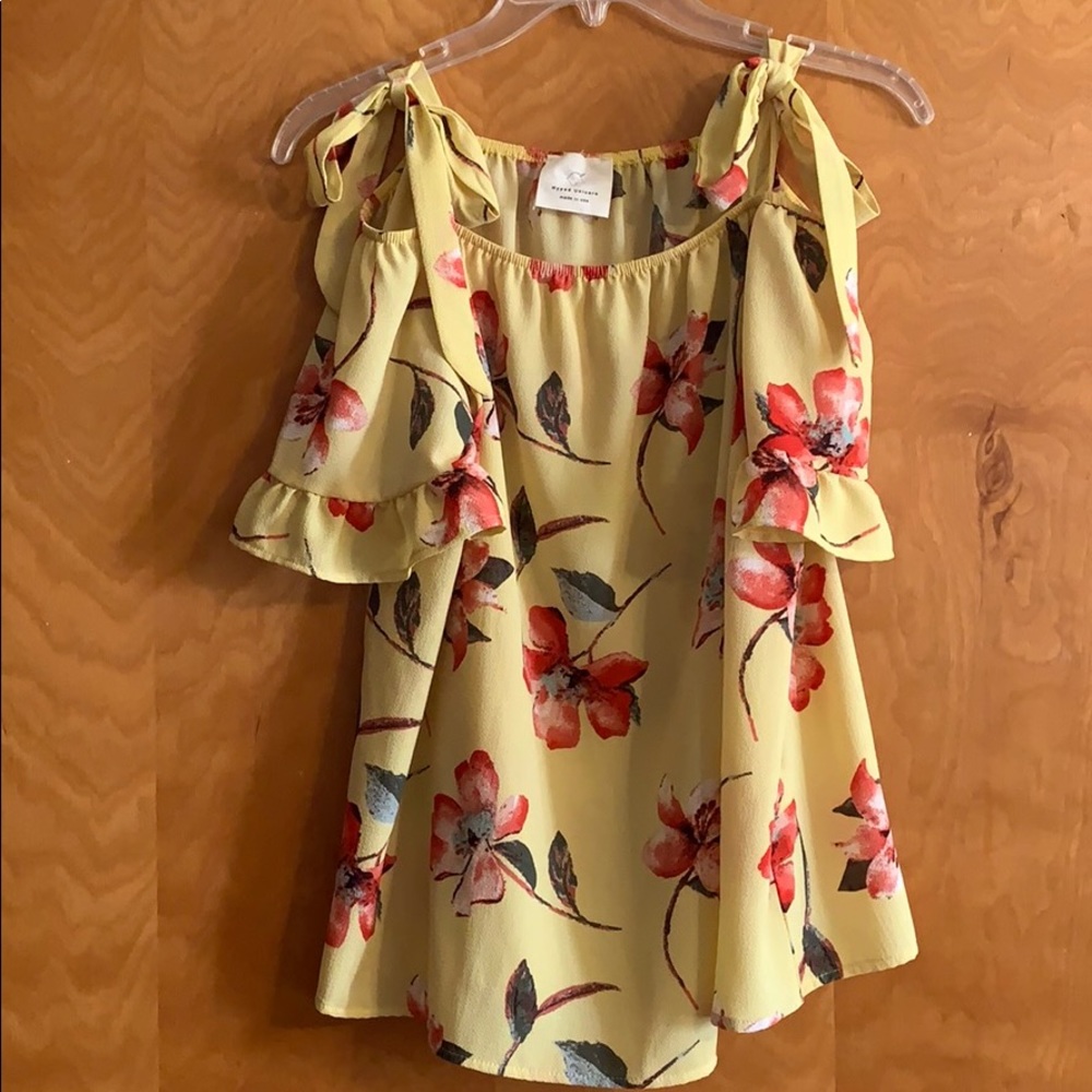 Hyped Unicorn - lemon yellow cold shoulder blouse